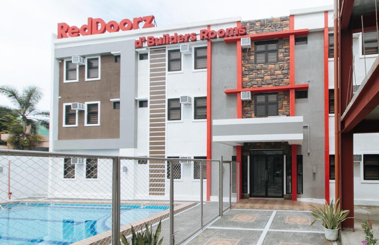 Reddoorz Plus At Dbuilders Poblacion Bgc タギッグ エクステリア 写真